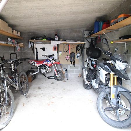 3 Chambres - Tres Grand Jardin Privee - Terrasse Privee - Garage Velo Et Moto - Parking Voiture Privee Dans La Propriete - Gere Par Presta-Zen'Services Thierville-sur-Meuse Zewnętrze zdjęcie
