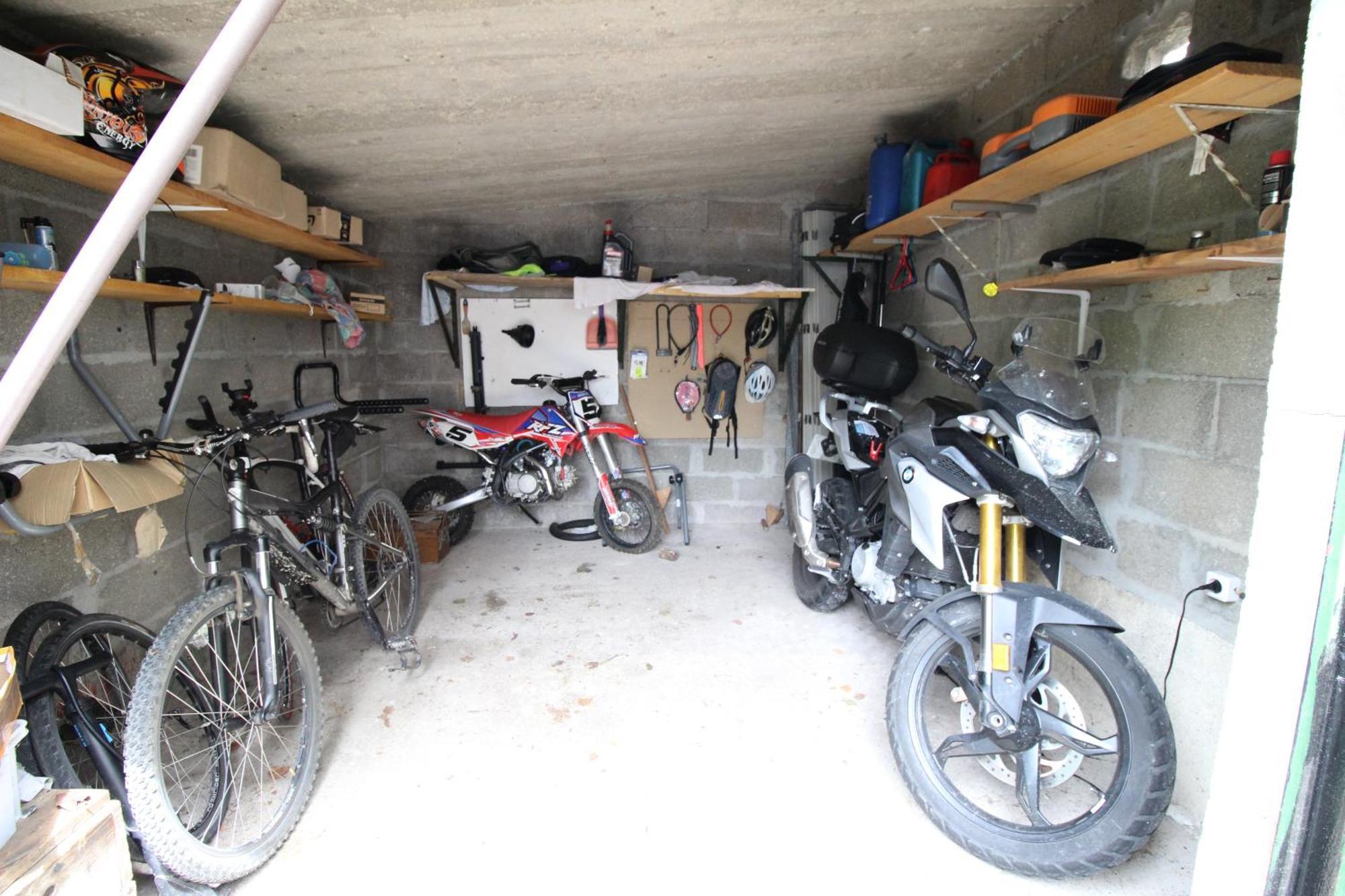 3 Chambres - Tres Grand Jardin Privee - Terrasse Privee - Garage Velo Et Moto - Parking Voiture Privee Dans La Propriete - Gere Par Presta-Zen'Services Thierville-sur-Meuse Zewnętrze zdjęcie